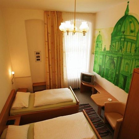 Hotel - Pension Am Schloss Bellevue Berlin Pokój zdjęcie