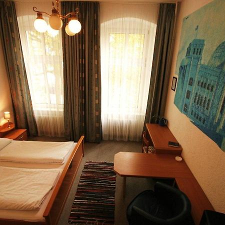 Hotel - Pension Am Schloss Bellevue Berlin Pokój zdjęcie